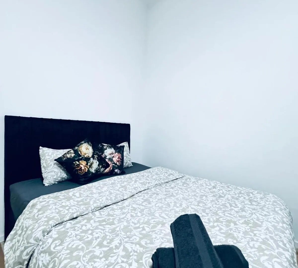 Comfy Studio Apt, 10Min Transport To Stadthalle Vienna 0*,  Austria